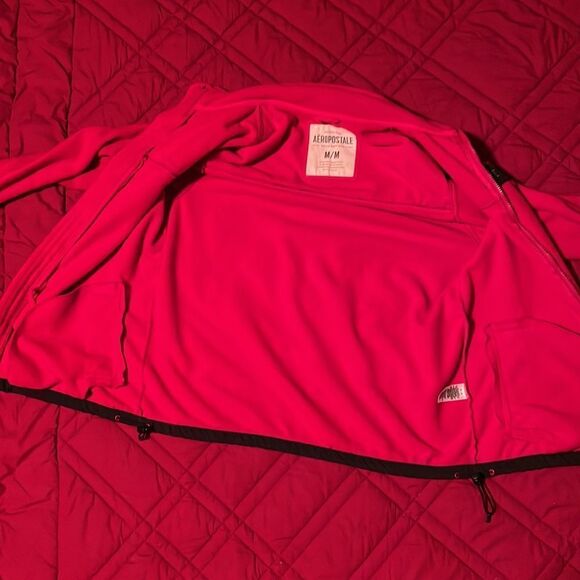 Aeropostale red fleece jacket with black trim size M/M, waterproof shoulders EUC - Picture 9 of 11